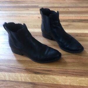 Black Born Chelsea boots. Size 8